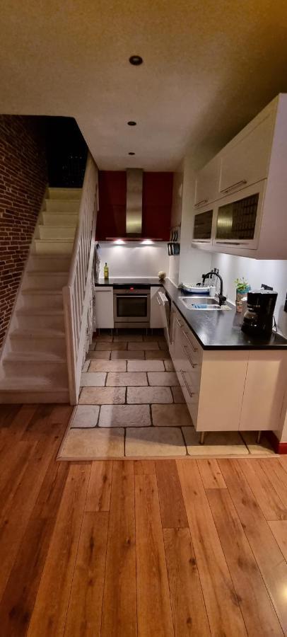 Apartamento Chambre d'Hôtes sde, wc privé climatisé dans loft 80m2 Espace commun avec les habitants Salon et cuisine Tolón Exterior foto
